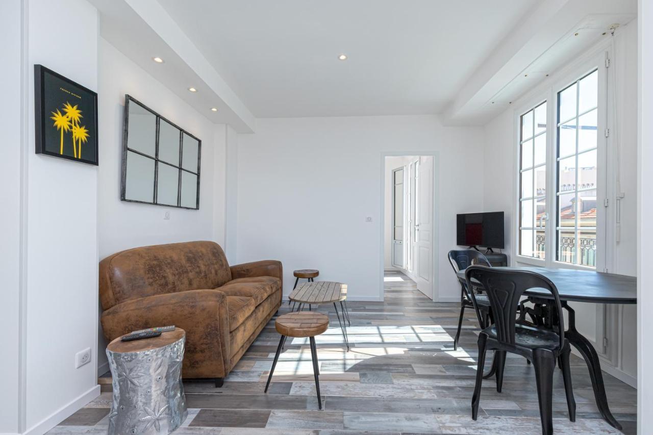Squared Head-Apartment With Terrace In Nizza Exterior foto
