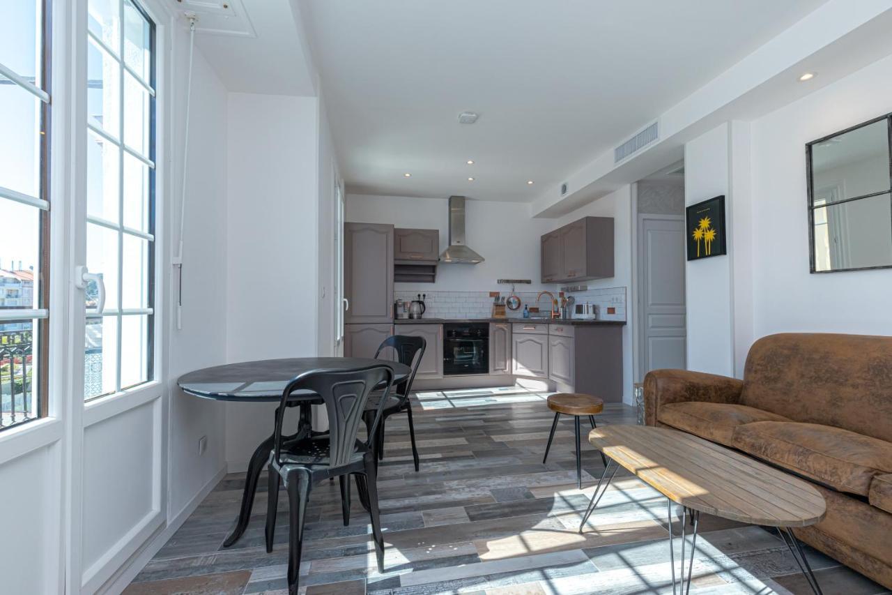 Squared Head-Apartment With Terrace In Nizza Exterior foto